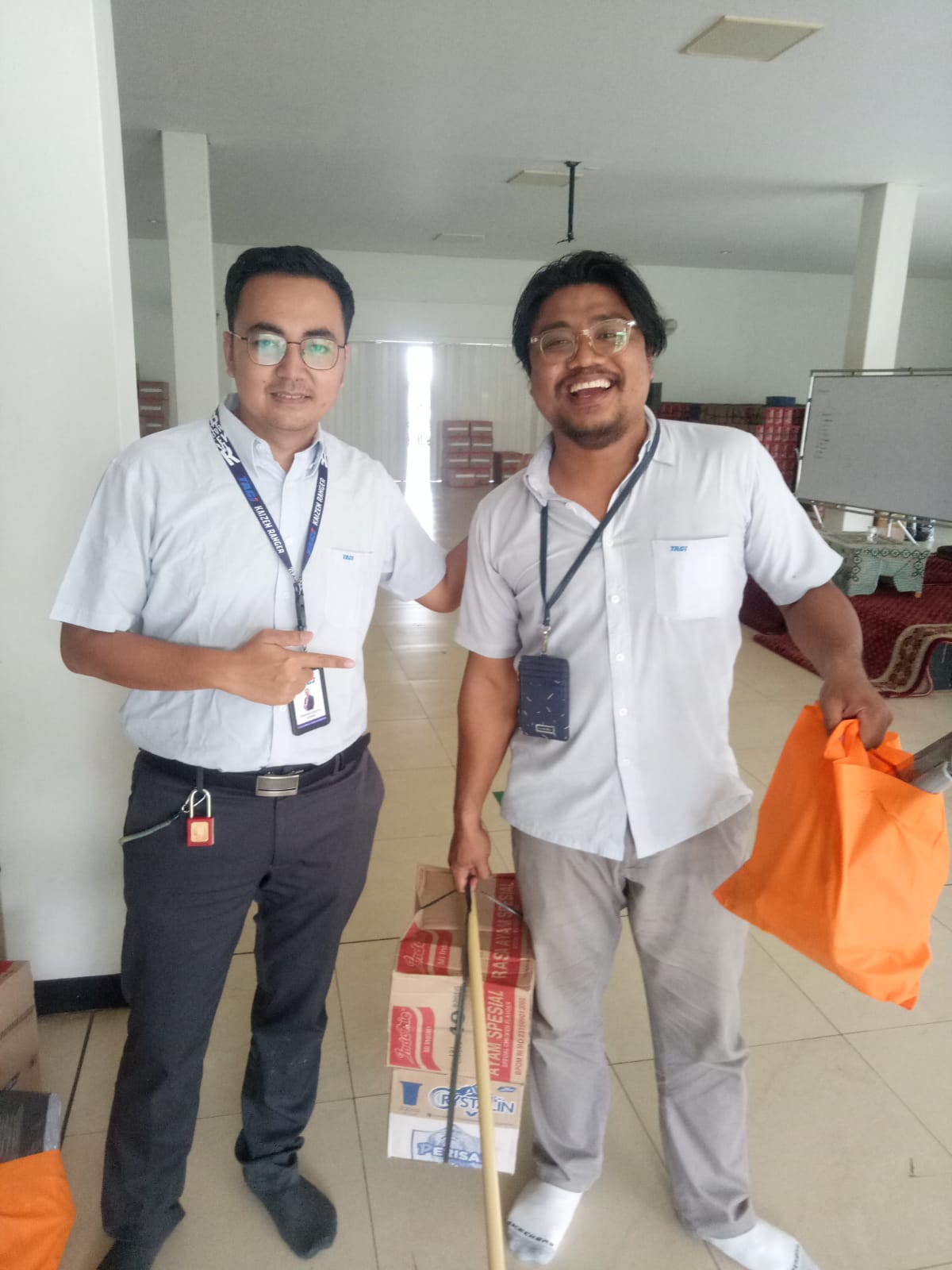 Pemberian Bantuan Terdampak Banjir